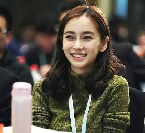 明星娱乐圈吃瓜杨颖是谁,娱乐圈的焦点人物，揭秘她的明星之路